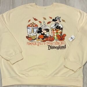 NWT Disneyland Resort Cream Crewneck XL Sweater Halloween Fall Pumpkin Spice